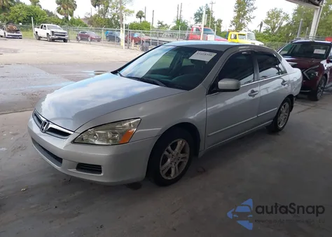 2007 Honda Accord 2.4 Se z USA, uszkodzony, nr VIN 1HGCM56327A181771